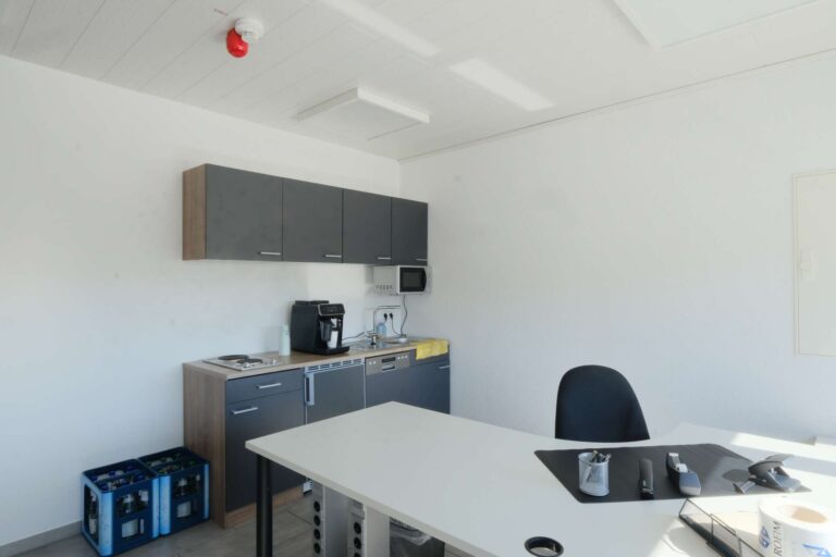 Kleines Büro / Teeküche