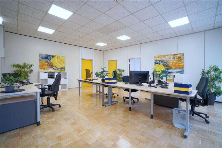 04 Bürofläche