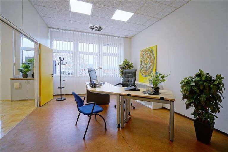 06 Bürofläche